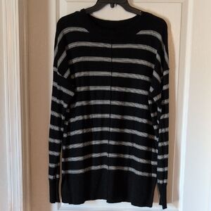 BE COOL Women's V-Neck Sweater in Black and Gray Stripes